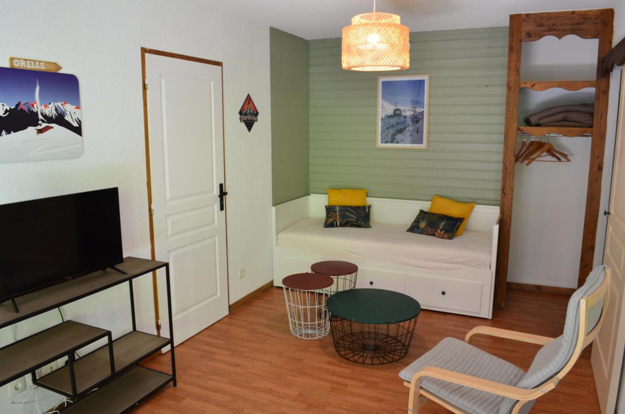 Appartements 3 Vallees, Piscine Et Sauna Orelle Exteriör bild